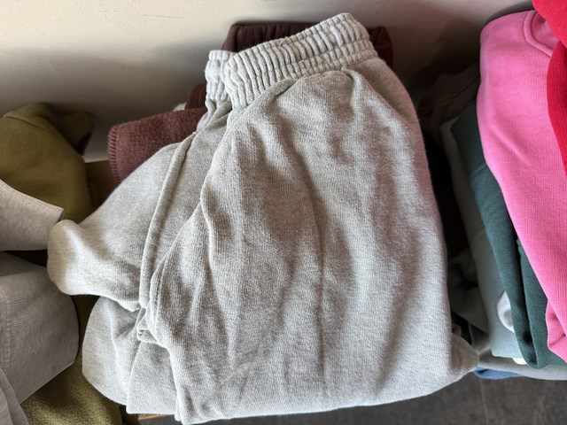 Partij joggings - afbeelding 8 van  13