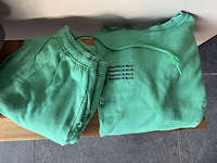 Partij joggings - afbeelding 5 van  12