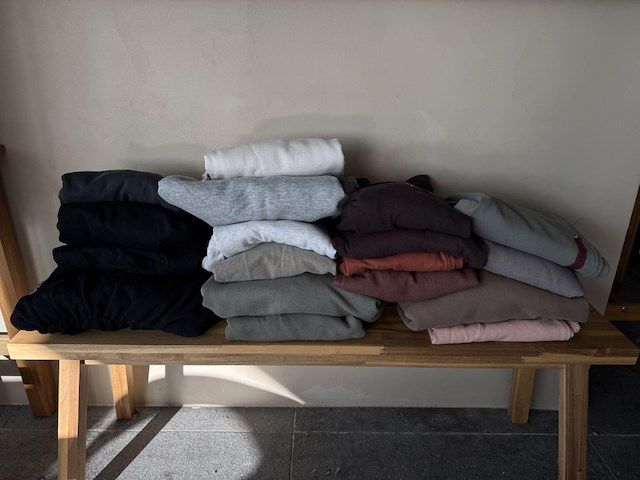 Partij joggings - afbeelding 1 van  15