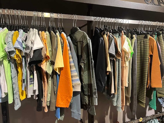 Partij jongens en meisjes 0-12jaar kinderkleding (2600x) - afbeelding 28 van  53