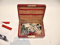 Partij juwelen - afbeelding 2 van  6