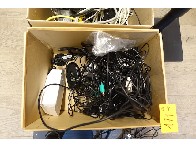 Partij kabel en toebehoren - afbeelding 3 van  7