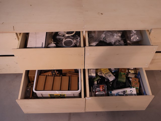 Partij kabel & onderdelen - afbeelding 1 van  18