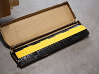 Partij kabelbrug 8stuks nieuw - afbeelding 1 van  1