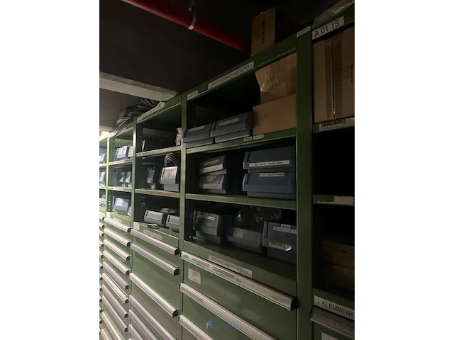 Partij kabelgeleidingen en installatietoebehoren - afbeelding 9 van  67