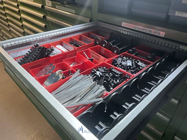Partij kabelgeleidingen en installatietoebehoren - afbeelding 11 van  67