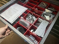 Partij kabelgeleidingen en installatietoebehoren - afbeelding 26 van  67