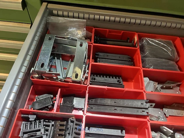 Partij kabelgeleidingen en installatietoebehoren - afbeelding 27 van  67