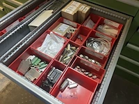 Partij kabelgeleidingen en installatietoebehoren - afbeelding 38 van  67