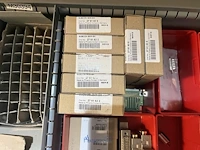 Partij kabelgeleidingen en installatietoebehoren - afbeelding 41 van  67
