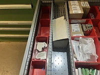 Partij kabelgeleidingen en installatietoebehoren - afbeelding 42 van  67
