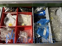 Partij kabelgeleidingen en installatietoebehoren - afbeelding 34 van  67