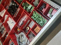 Partij kabelgeleidingen en installatietoebehoren - afbeelding 57 van  67