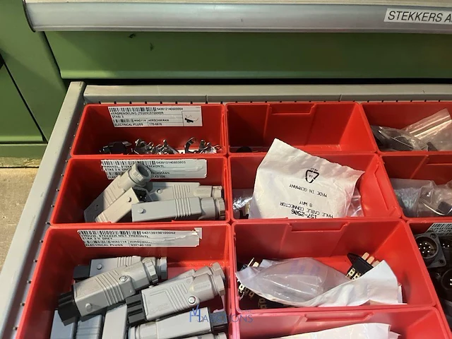Partij kabelgeleidingen en installatietoebehoren - afbeelding 58 van  67