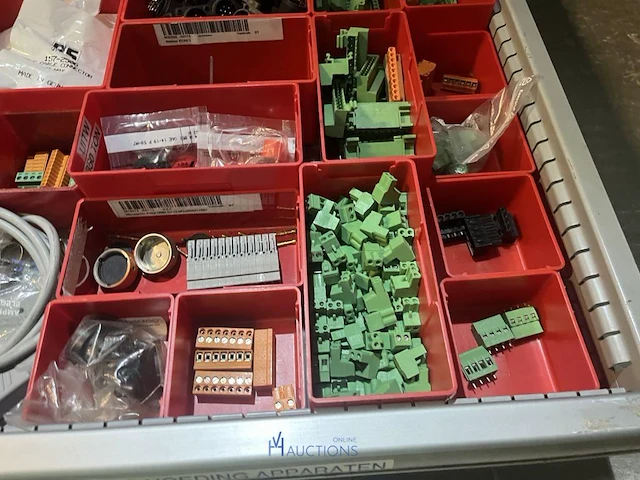 Partij kabelgeleidingen en installatietoebehoren - afbeelding 60 van  67