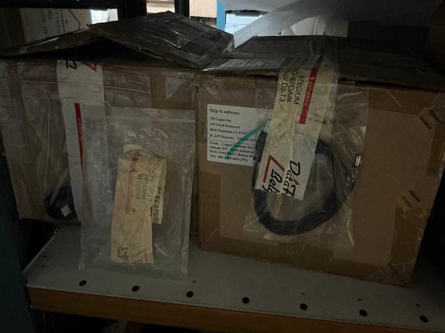 Partij kabels, krimpkousen, usb-hubs,.. - afbeelding 7 van  37