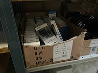 Partij kabels, krimpkousen, usb-hubs,.. - afbeelding 20 van  37