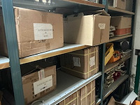 Partij kabels, krimpkousen, usb-hubs,.. - afbeelding 25 van  37