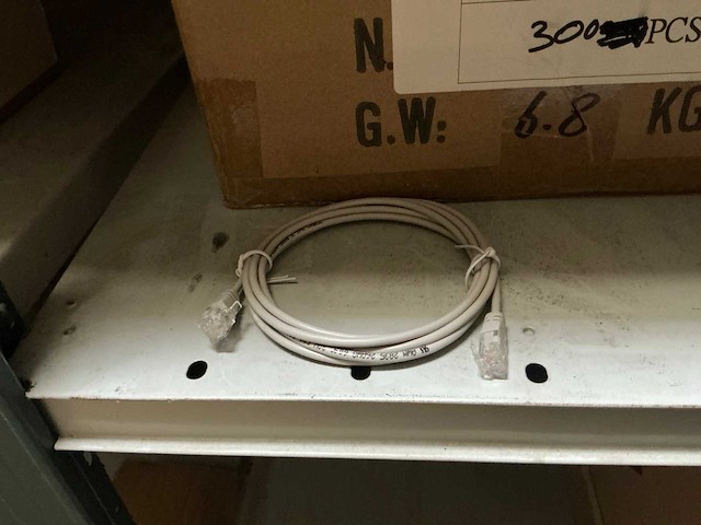 Partij kabels, krimpkousen, usb-hubs,.. - afbeelding 29 van  37