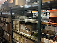 Partij kabels, krimpkousen, usb-hubs,.. - afbeelding 36 van  37