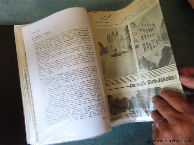 Partij kaften met documentatie over brugge - afbeelding 3 van  7