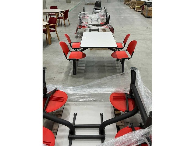 Partij kantinetafels en stoelen - afbeelding 6 van  6