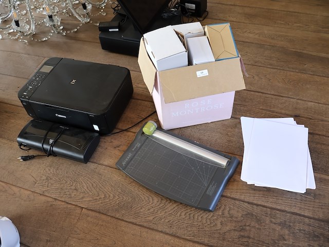 Partij kantoor - afbeelding 1 van  10