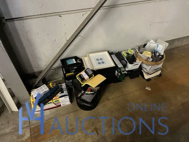 Partij kantoorbenodigdheden - afbeelding 1 van  5