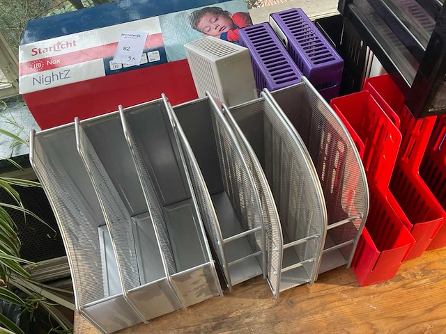 Partij kantoorinventaris - afbeelding 2 van  5