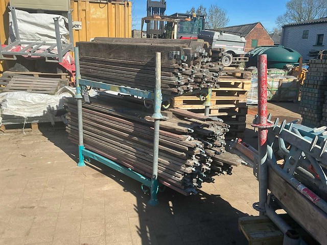 Partij kantplanken - afbeelding 1 van  4