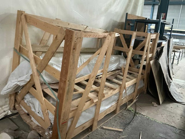 Partij karton op rol - afbeelding 2 van  3