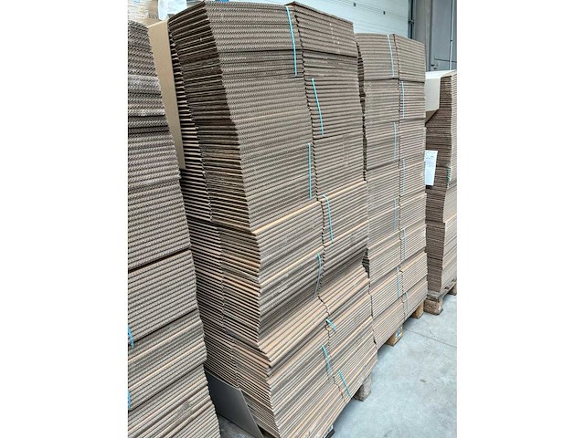 Partij kartonnen dozen - afbeelding 5 van  7