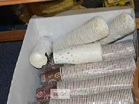 Partij kartonnen drinkbekers - afbeelding 2 van  3