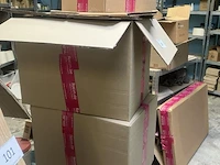 Partij kartonnen vouwdozen