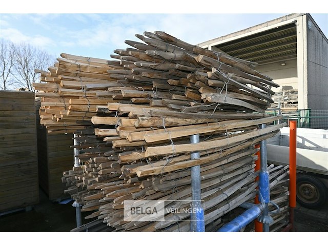 Partij kastanje houten hekwerk - afbeelding 5 van  7