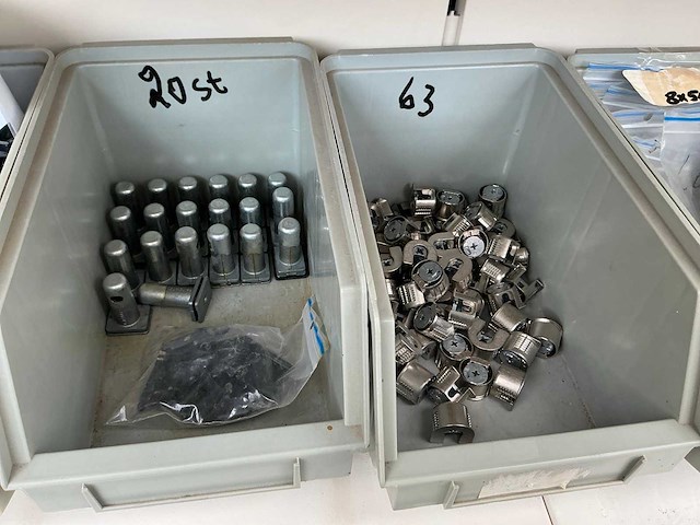 Partij kasten onderdelen - afbeelding 10 van  20