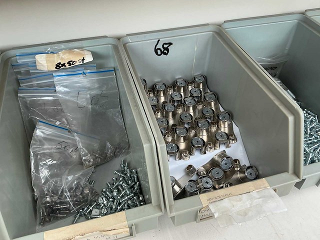 Partij kasten onderdelen - afbeelding 11 van  20