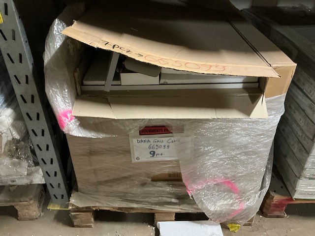 Partij keramische tegels - afbeelding 2 van  17