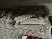 Partij keramische tegels - afbeelding 8 van  17