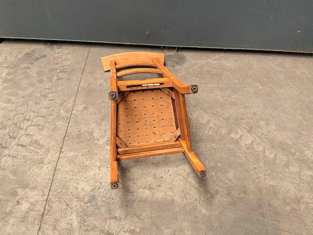 Partij kerkstoelen - afbeelding 4 van  5