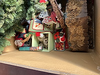 Partij kerstgerief incl doos - afbeelding 2 van  5