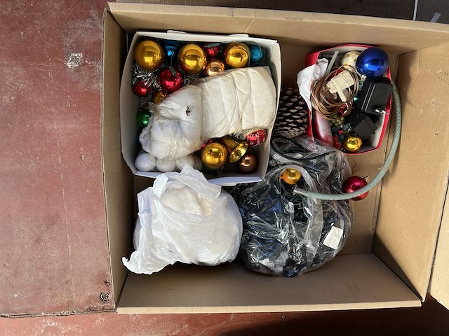 Partij kerstgerief incl doos - afbeelding 7 van  7