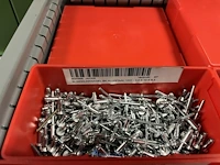 Partij kettingen, veren en industrieel bevestigingsmateriaal - afbeelding 11 van  180