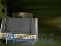 Partij kettingen, veren en industrieel bevestigingsmateriaal - afbeelding 68 van  180