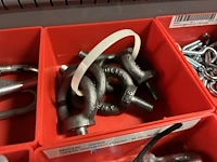 Partij kettingen, veren en industrieel bevestigingsmateriaal - afbeelding 110 van  180