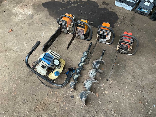 Partij kettingzagen - afbeelding 2 van  4