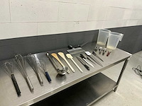 Partij keukenbenodigdheden