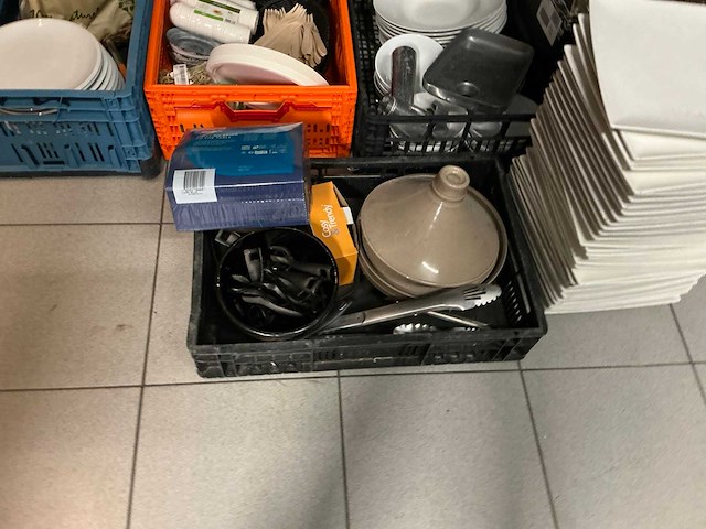 Partij keukenbenodigdheden - afbeelding 16 van  19