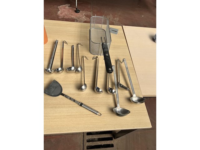 Partij keukengerei - afbeelding 2 van  6