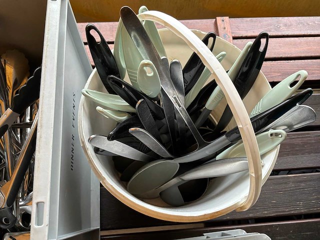 Partij keukengerei - afbeelding 8 van  8